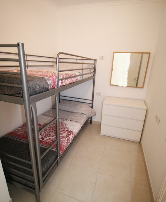 bedroom2-2