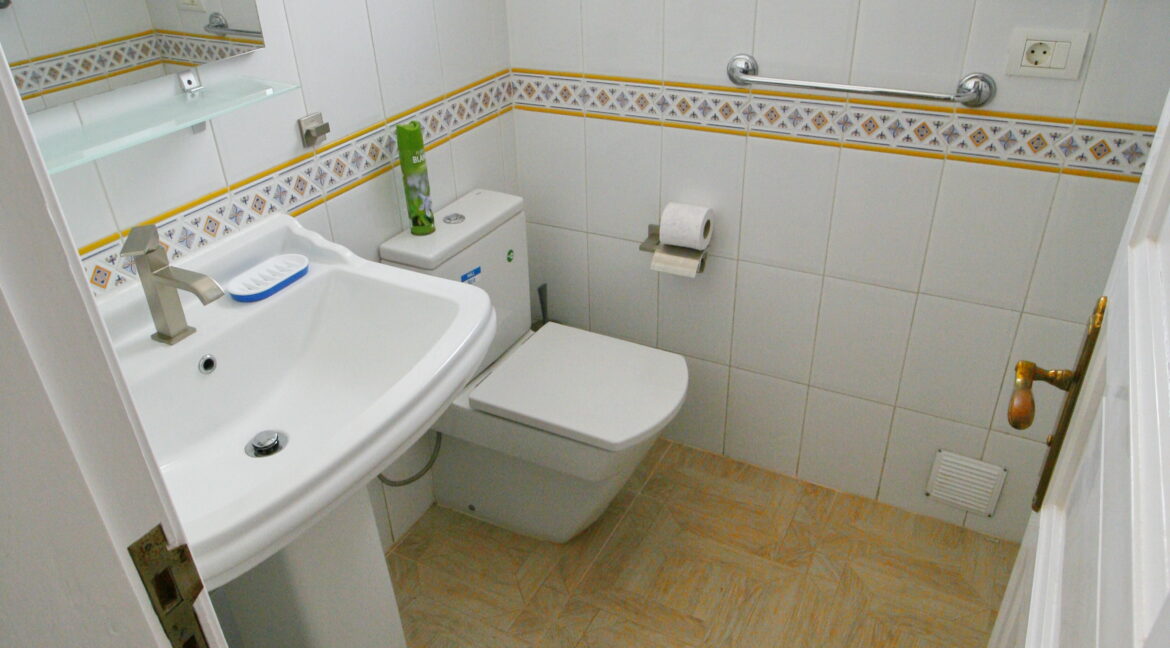 bathroom0