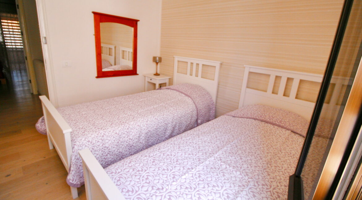 bed2-b