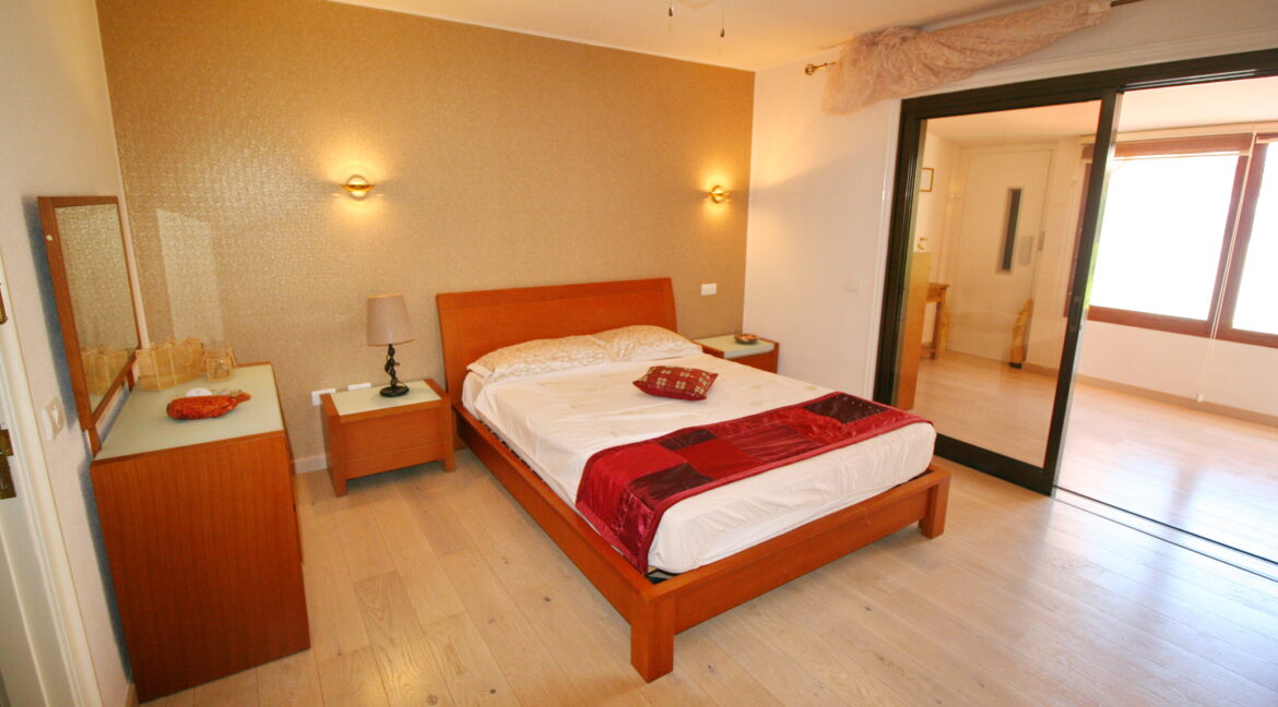 main bed