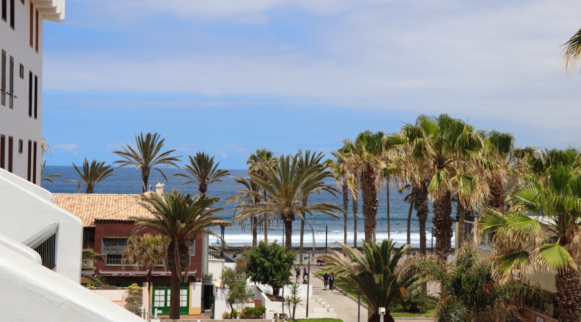 balcony-sea-view